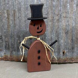 The hearthside collection stand up fall decor piece